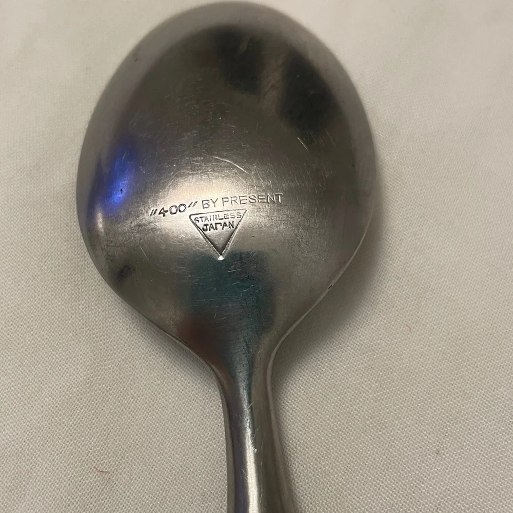 Vintage “400” BY PRESENT Stainless Japan Salad Serving Spoon Set BAKELITE Handle